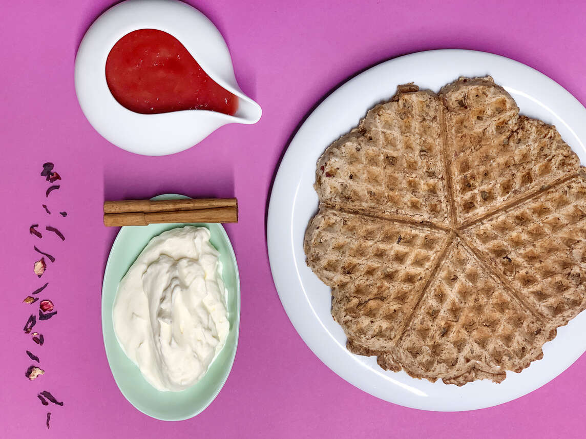 Cialde alla cannella, salsa di mele e crema di cocco